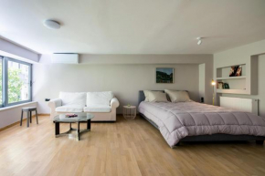Newly Cosy Renovated Apartment Downtown
